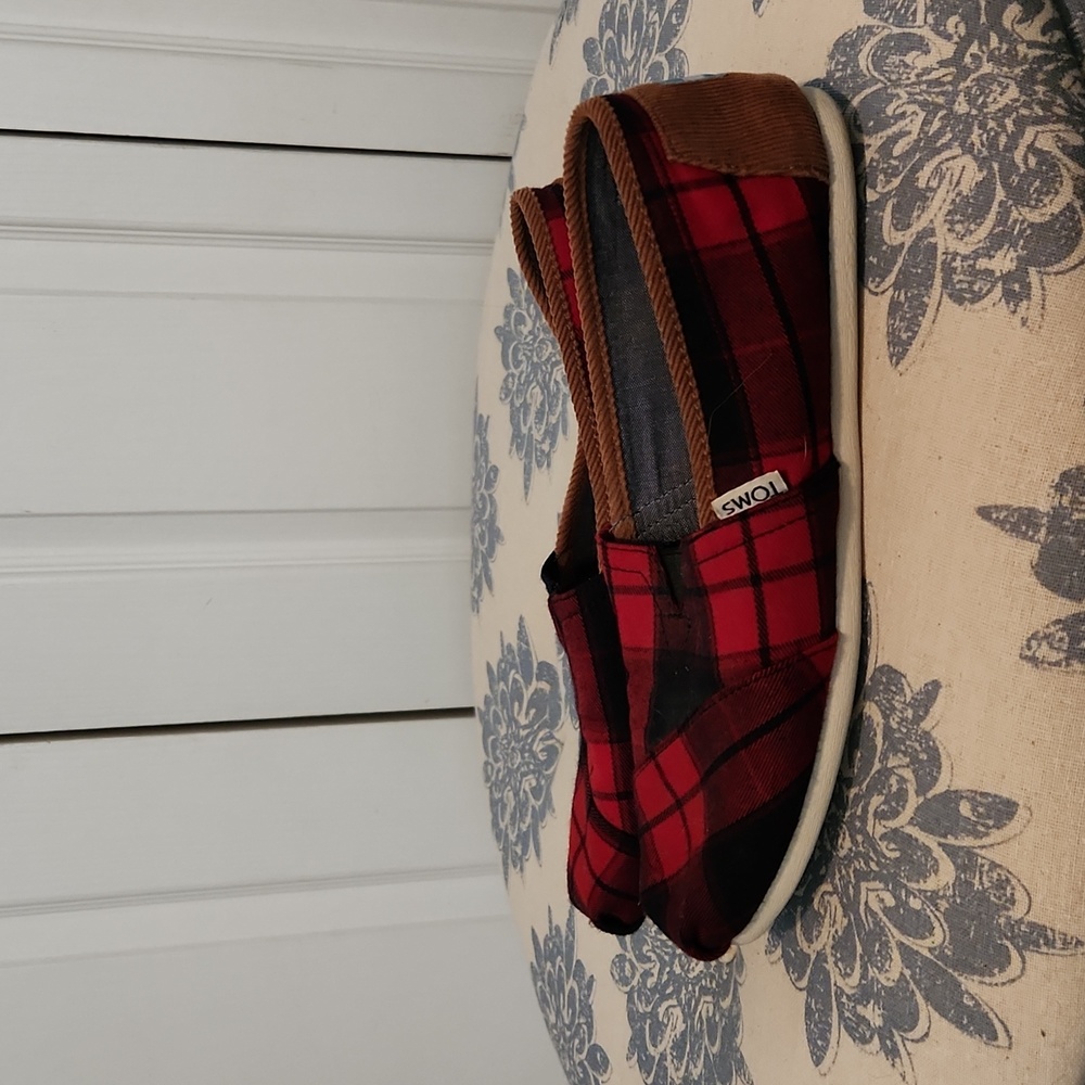 TOMS